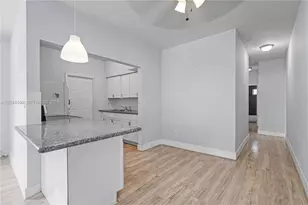 370 NE 55th St, Miami, FL 33137 - Photo 38