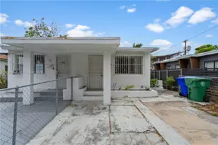 370 NE 55th St, Miami, FL 33137 - Photo 2