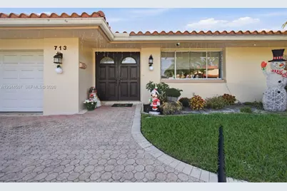 713 Diplomat Pkwy, Hallandale Beach, FL 33009 - Photo 8