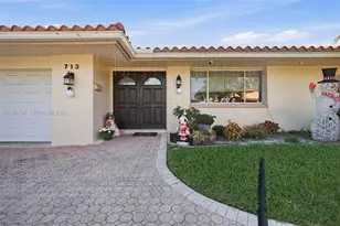 713 Diplomat Pkwy, Hallandale Beach, FL 33009 - Photo 8