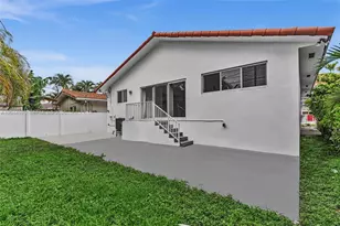 8858 Harding Ave, Surfside, FL 33154 - Photo 28