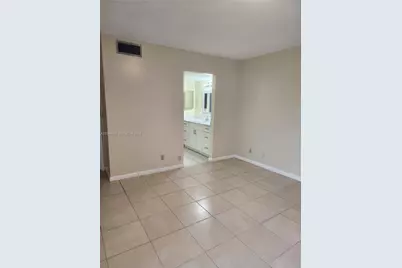 2148 White Pine Cir #A, Greenacres, FL 33415 - Photo 16