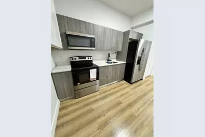 1021 NW 1st St #204, Miami, FL 33128 - Photo 2