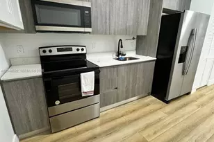 1021 NW 1st St, Miami, FL 33128 - Photo 2