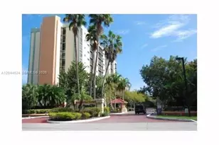 16919 N Bay Rd, Sunny Isles Beach, FL 33160 - Photo 4