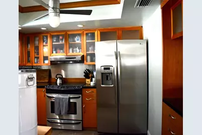9820 NW 7th St #0, Pembroke Pines, FL 33024 - Photo 6