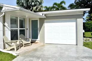 9820 NW 7th St, Pembroke Pines, FL 33024 - Photo 42
