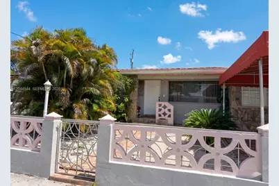 974 SE 1st St #974, Hialeah, FL 33010 - Photo 2