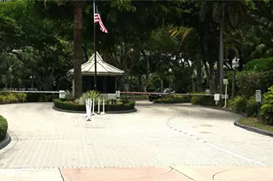 1111 Crandon Blvd, Key Biscayne, FL 33149 - Photo 4