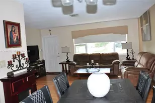 5630 SW 55th Ave, Davie, FL 33314 - Photo 8