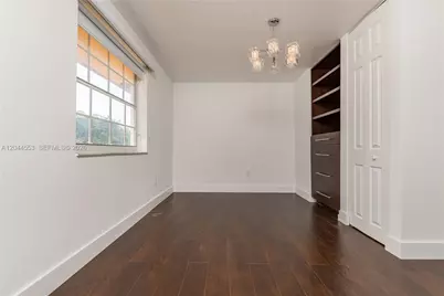 5132 NW 106th Ave, Doral, FL 33178 - Photo 16