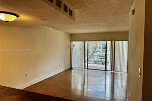 9371 Fontainebleau Blvd, Miami, FL 33172 - Photo 2