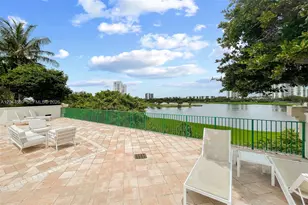 19900 E Country Club Dr, Aventura, FL 33180 - Photo 30