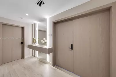 700 NE 24th Street #1401, Miami, FL 33137 - Photo 2