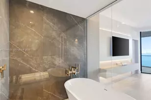 700 NE 24th St, Miami, FL 33137 - Photo 30