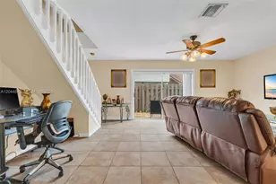 10857 NW 8th St, Pembroke Pines, FL 33026 - Photo 14