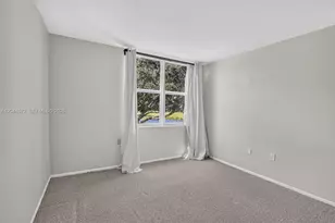9410 Tangerine Pl, Davie, FL 33324 - Photo 12