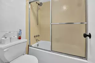 9410 Tangerine Pl, Davie, FL 33324 - Photo 20