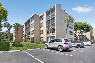 9410 Tangerine Pl, Davie, FL 33324 - Photo 32
