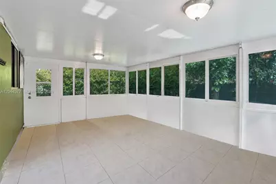 7812 SW 7th Pl, North Lauderdale, FL 33068 - Photo 32