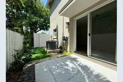1035 NW 2nd Ave, Fort Lauderdale, FL 33311 - Photo 34