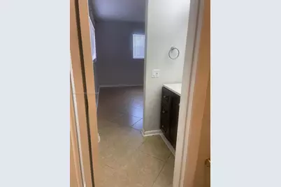 660 Tennis Club Dr #101, Fort Lauderdale, FL 33311 - Photo 30