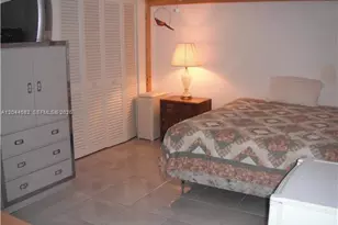 660 Tennis Club Dr, Fort Lauderdale, FL 33311 - Photo 14