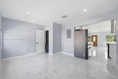 12475 NW 10th Ave, North Miami, FL 33168 - Photo 18