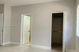 16507 NW 91st Ave, Miami Lakes, FL 33018 - Photo 10