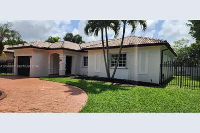 16507 NW 91st Ave, Miami Lakes, FL 33018 - Photo 2