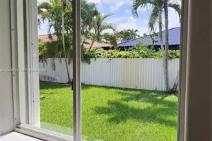 16507 NW 91st Ave, Miami Lakes, FL 33018 - Photo 18