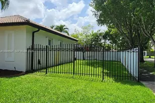 16507 NW 91st Ave, Miami Lakes, FL 33018 - Photo 32