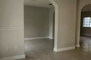 16507 NW 91st Ave, Miami Lakes, FL 33018 - Photo 6