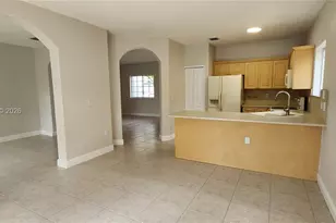 16507 NW 91st Ave, Miami Lakes, FL 33018 - Photo 4