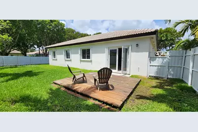 16507 NW 91st Ave, Miami Lakes, FL 33018 - Photo 30