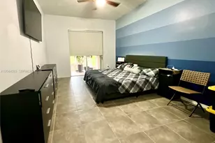 2335 SE 4th Pl, Homestead, FL 33033 - Photo 14