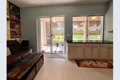 2335 SE 4th Pl, Homestead, FL 33033 - Photo 10