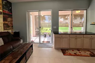 2335 SE 4th Pl, Homestead, FL 33033 - Photo 10
