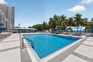 5001 Collins Ave, Miami Beach, FL 33140 - Photo 24