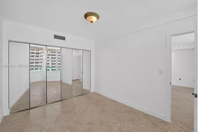5001 Collins Ave #9H, Miami Beach, FL 33140 - Photo 16