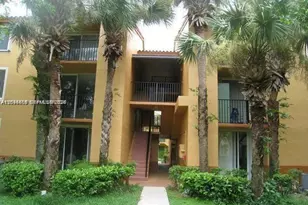 10741 Cleary Blvd, Plantation, FL 33324 - Photo 2