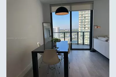 121 NE 34th St #1915, Miami, FL 33137 - Photo 4