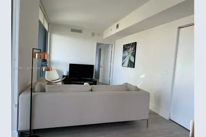 121 NE 34th St #1915, Miami, FL 33137 - Photo 14