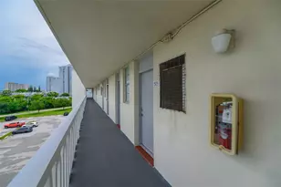 2851 Leonard Dr, Aventura, FL 33160 - Photo 26