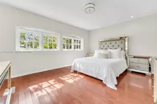 7500 W Treasure Dr, North Bay Village, FL 33141 - Photo 18