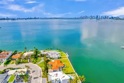 7500 W Treasure Dr, North Bay Village, FL 33141 - Photo 42