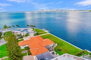 7500 W Treasure Dr, North Bay Village, FL 33141 - Photo 62