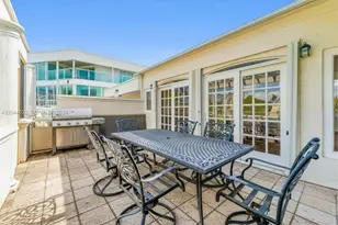 7500 W Treasure Dr, North Bay Village, FL 33141 - Photo 30