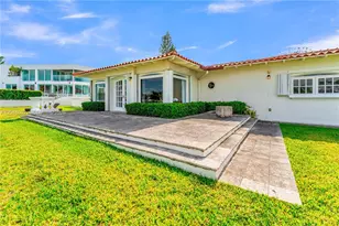 7500 W Treasure Dr, North Bay Village, FL 33141 - Photo 40