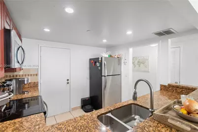 3725 S Ocean Dr #1117, Hollywood, FL 33019 - Photo 12